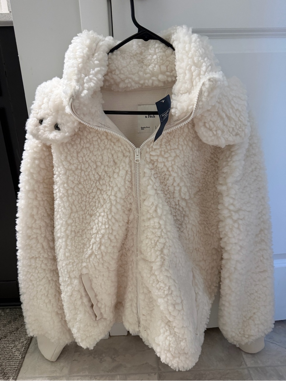 Abercombie & Fitch Women's Cream Sherpa Zip-Up Jacket - Cozy Teddy Coat